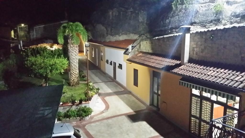 Pineta Monserrato Модика Экстерьер фото